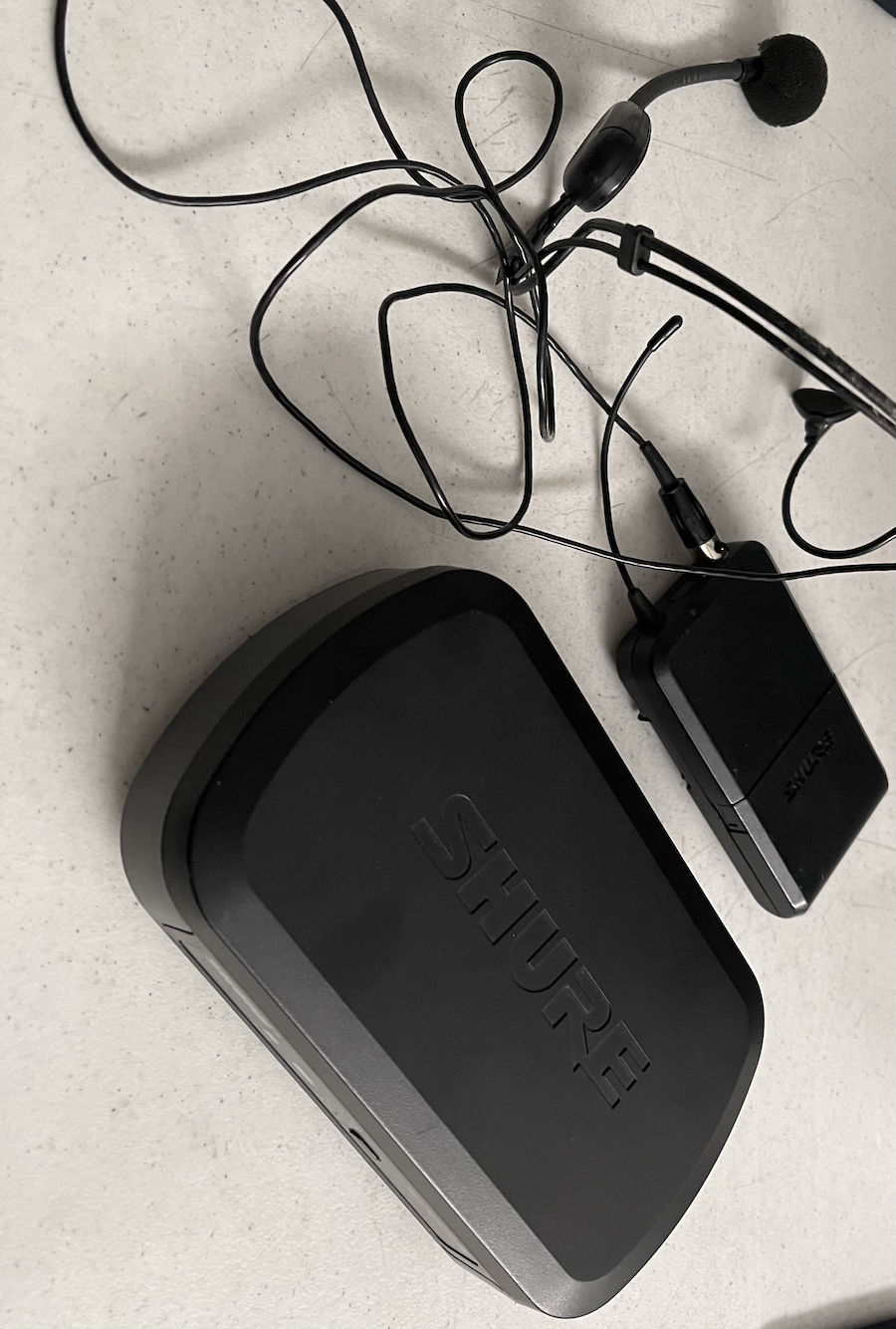 Shure incorporated pg1 wireless transmitter